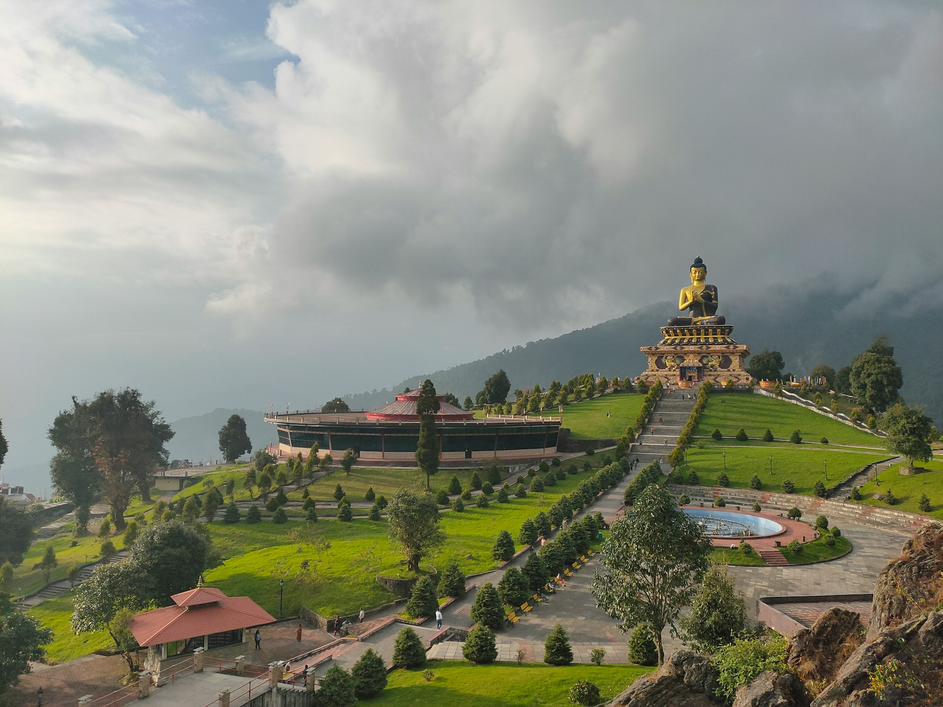 Read more about the article Offbeat Himalayan Adventure: Pelling and Gangtok