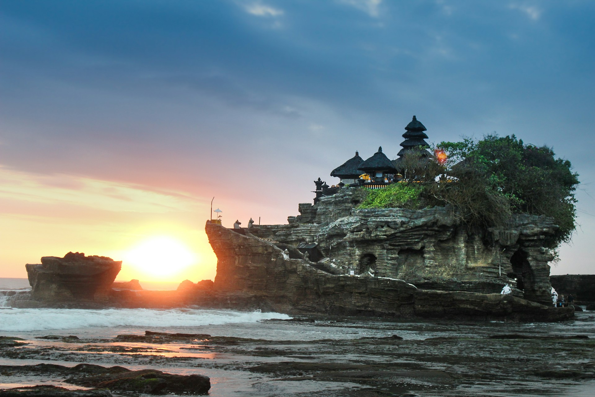 Read more about the article Bali: A Journey Through Temples, Terraces, and Tranquil Waters