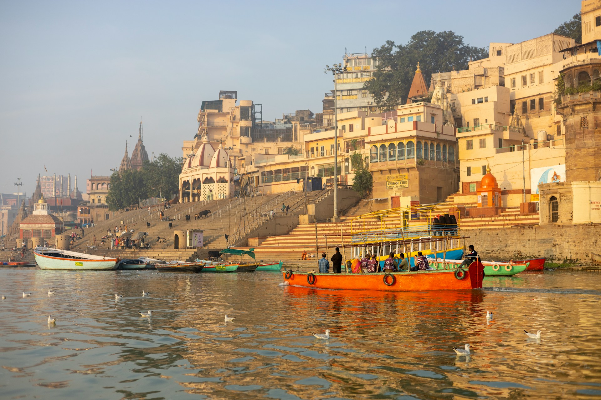 Read more about the article Divine Pilgrimage of Uttar Pradesh: A Journey Through Sacred Cities