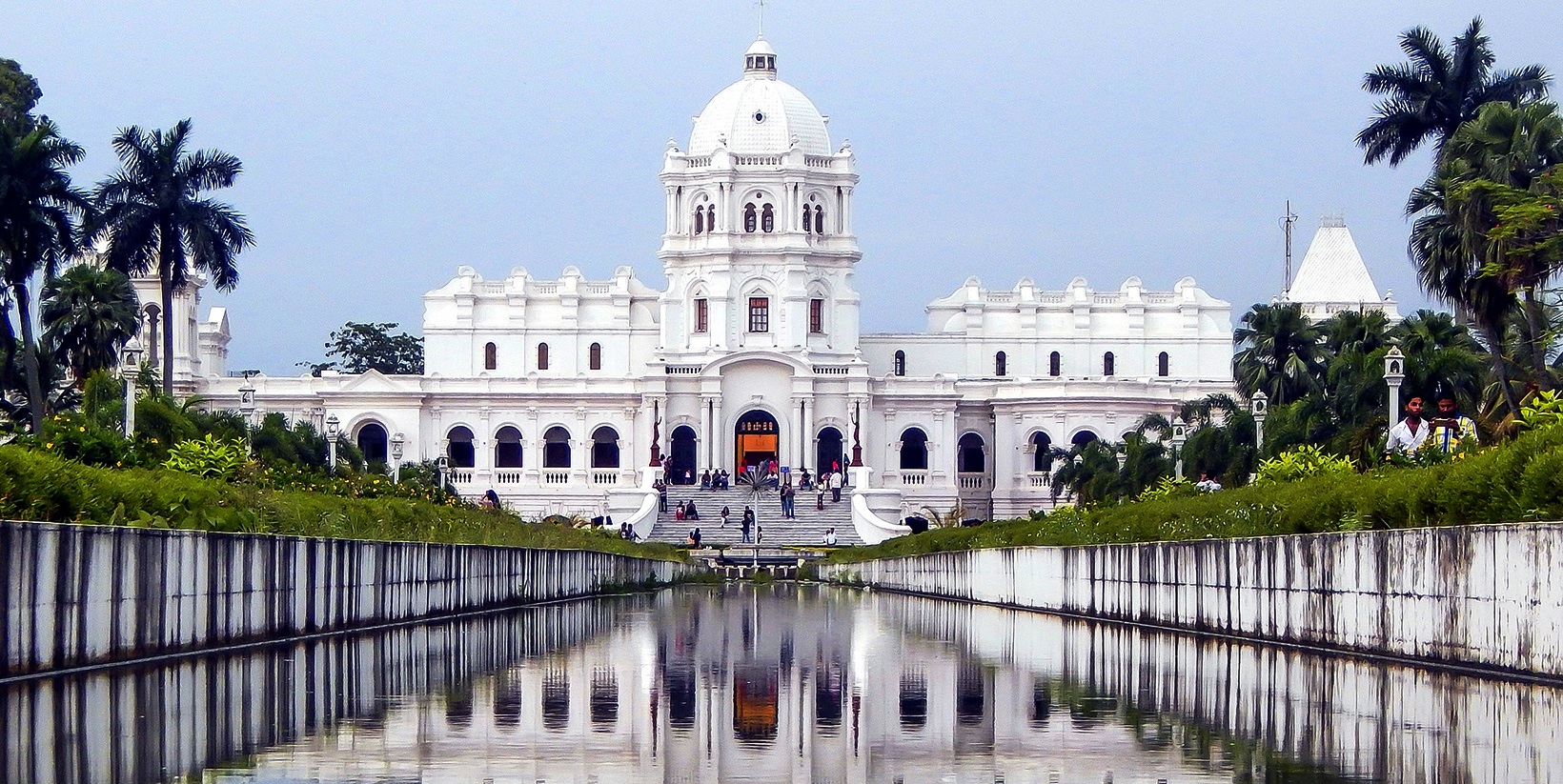 Read more about the article 🌿 Temples, Palaces & Hills of Tripura