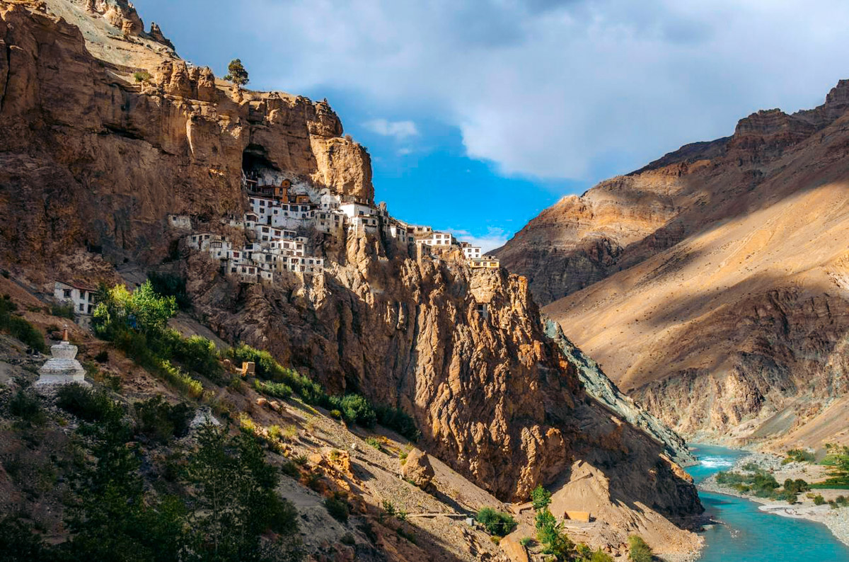 Read more about the article 🏔️ Trans-Himalayan Adventure – Himachal to Zanskar